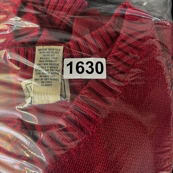 L.L. Bean 100% Cotton Vintage Vneck Mr Rodgers Sweater Mens L Dk Red 1630 - Picture 7 of 7
